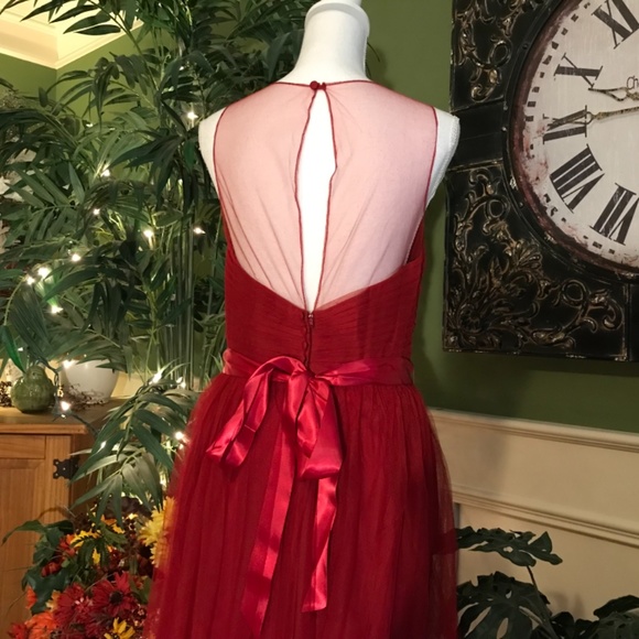 Red Tulle party dress - Picture 4 of 8